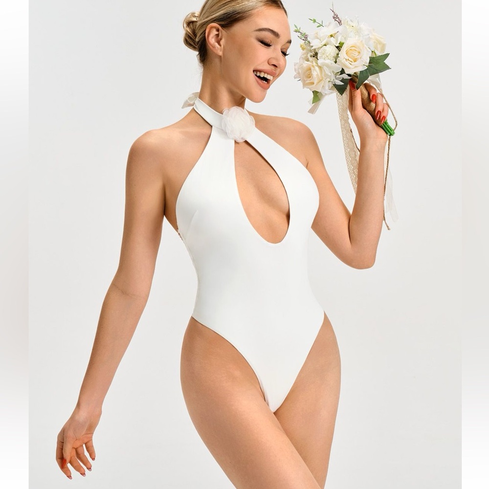 AZAZIE NWT Nadia One Piece XL Women’s White Halter One-Piece Swimsuit